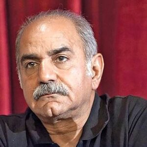 پرستویی: مرگ و ننگ بر شما وطن‌فروشان اراذل و حرف مفت زن