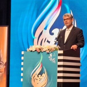 جزئیات انتخاب معلمان نمونه با مشارکت حداکثری دانش‌آموزان و خانواده‌ها