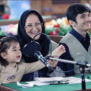 خاطره تکان‌دهنده عذرا وکیلی با مادرِ شهیدِ عاشق «سلام کوچولو»