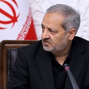 کاظمی: با تمام وجود در خدمت خانواده‌ شهدا هستیم