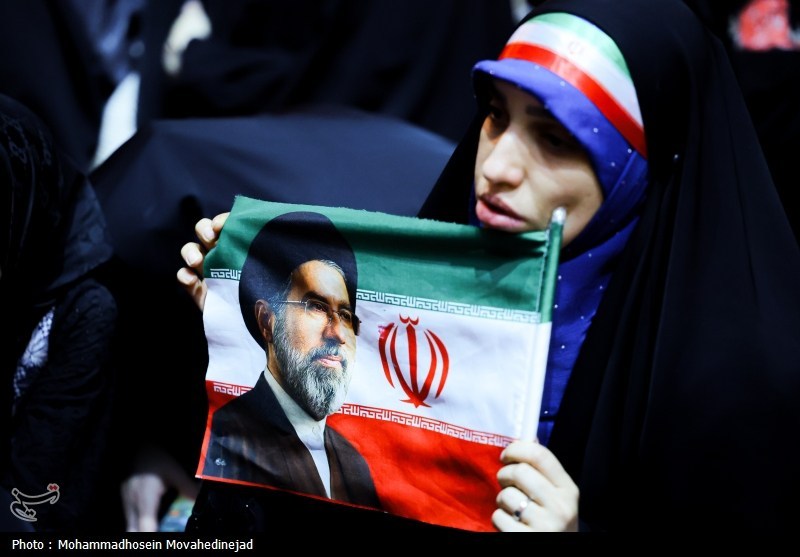 کتاب در آغوش نیل با موضوع سنتهای الهی از نگاه رهبر شهید منتشر شد آیتالله سید علی خامنهای , کتاب ,