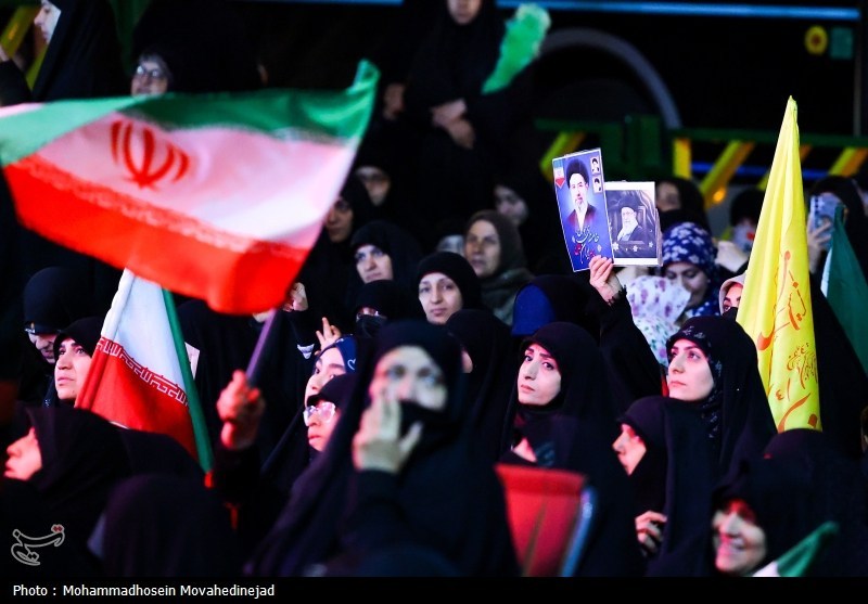کتاب در آغوش نیل با موضوع سنتهای الهی از نگاه رهبر شهید منتشر شد آیتالله سید علی خامنهای , کتاب ,