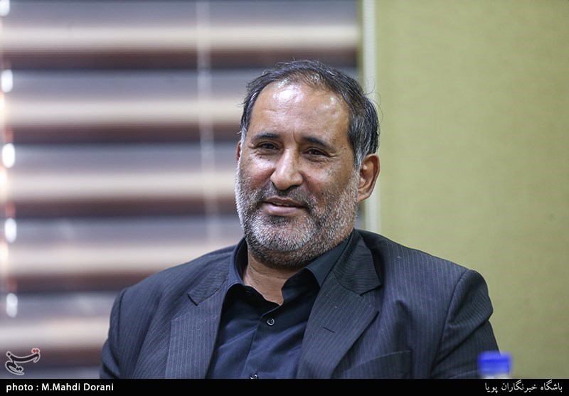 ببینید|خاطراتی از زندگی رهبر شهید و آیت‌الله سیدمجتبی خامنه‌ای