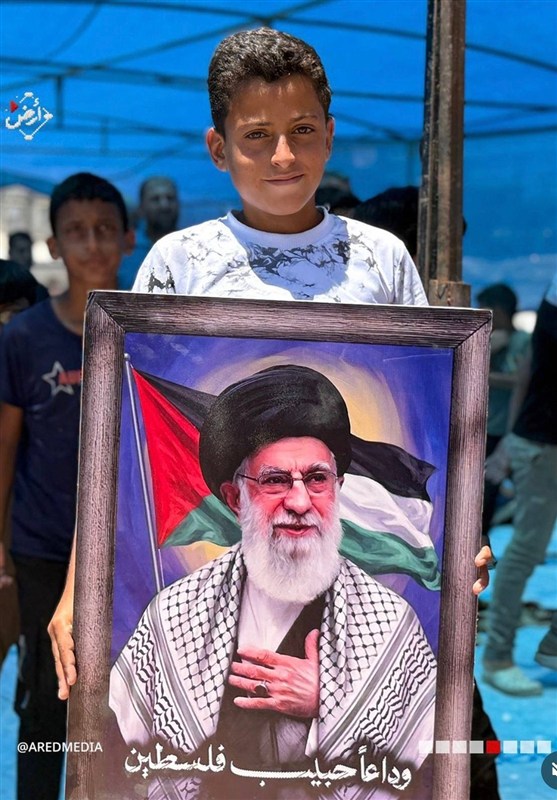 جنگ آمریکا و رژیم صهیونیستی علیه ایران , تشییع امام شهید , آیت‌الله سید علی خامنه‌ای , نوار غزه , کشور فلسطین , شهید امام خامنه ای (ره) , بدرقه آقای شهید ایران , تشییع رهبر شهید , 