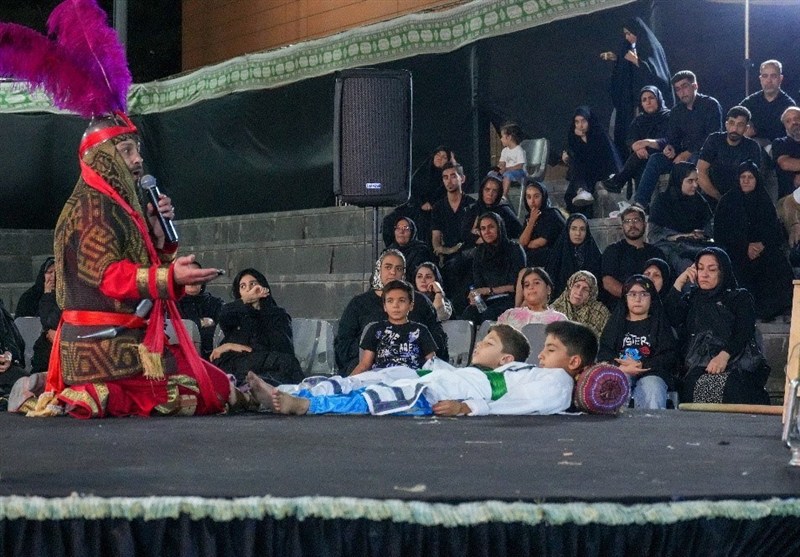 در «شبیه نور» چه میگذرد؟/شبیهخوانان و اشک تماشاگران تعزیه , پردیس تئاتر تهران ,