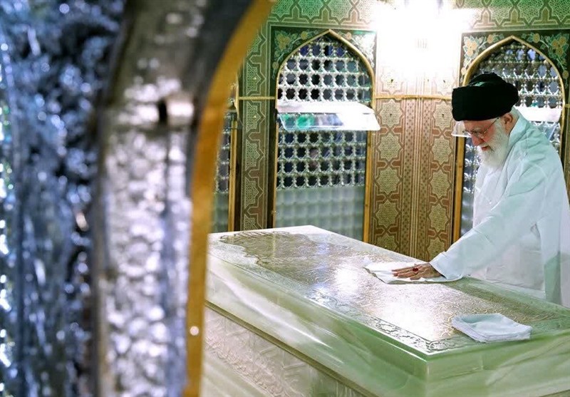 سلامی برگرفته از زیست مجاهدانه رهبر شهید سلامی برگرفته از زیست مجاهدانه رهبر شهید