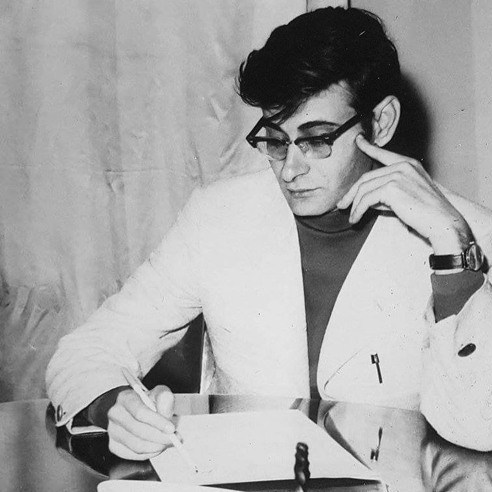 «تو تنها ترانه منی»؛ به یاد محمود درویش که فلسطین از اشعارش میچکید کشور فلسطین , رژیم صهیونیستی (اسرائیل) , ادبیات مقاومت ,