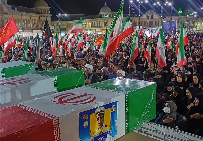 پانزدهمین صعود جانباز دفاع مقدس به دماوند به یاد شهدای ناوشکن دنا