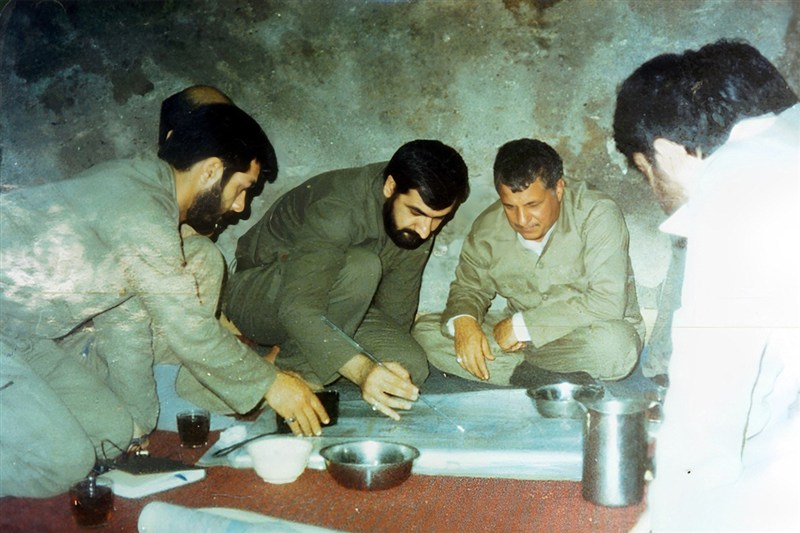 صدای آن‌سیلی که در قرارگاه پیچید/ضربه می‌خوریم چون جنگ دست سیاسیون است