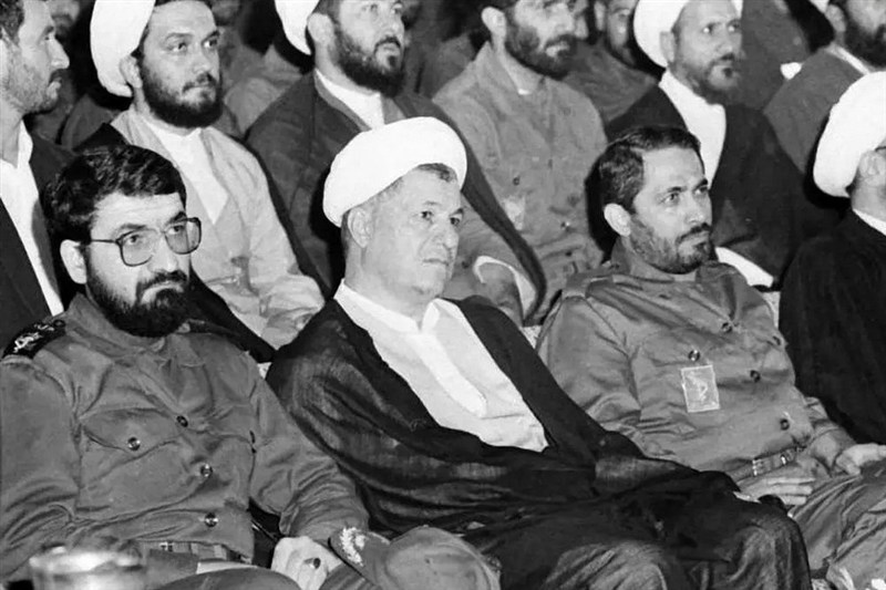 صدای آن‌سیلی که در قرارگاه پیچید/ضربه می‌خوریم چون جنگ دست سیاسیون است
