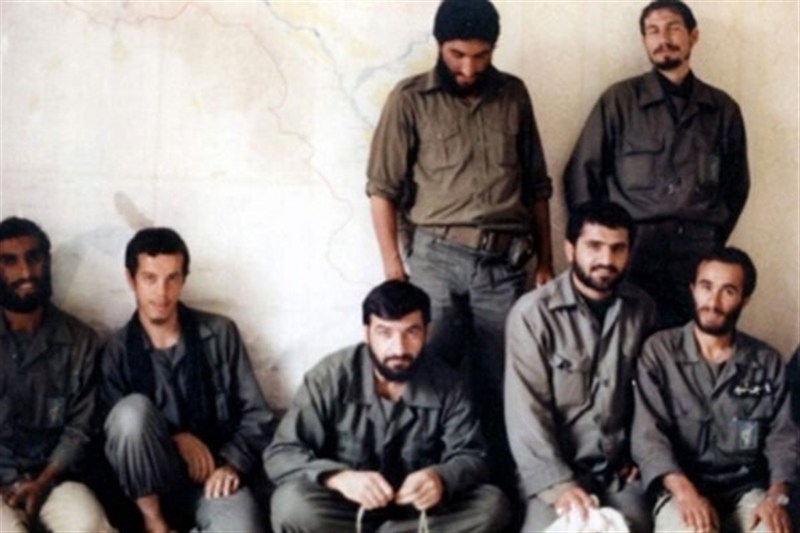 محسن رضایی به ژنرال سوری: این‌ها رو که می‌شه با 30 تا آرپی‌جی فلج کرد!