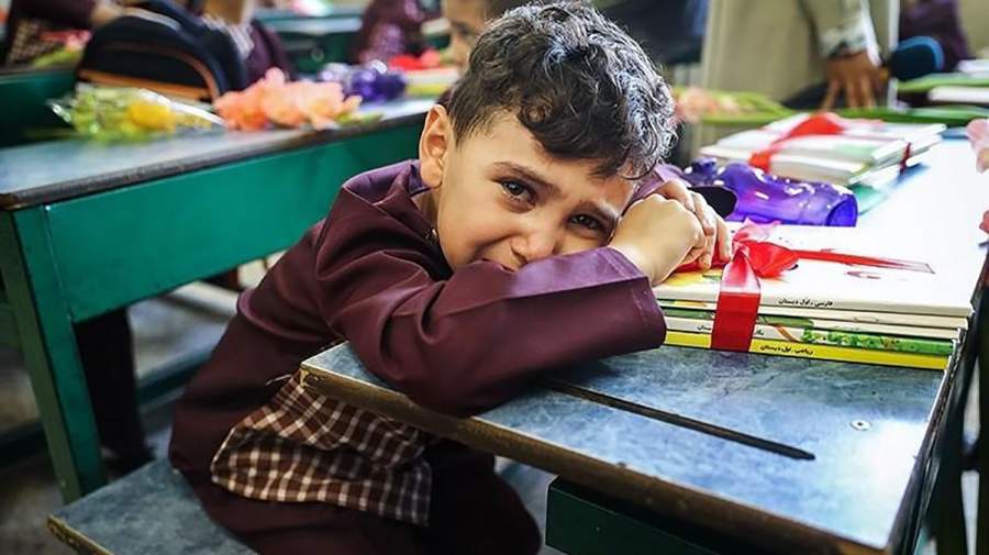 نکات روانشناختی و تربیتی برای دانشآموزان کلاس اولی در آغاز سال تحصیلی؛ راهنمایی برای معلمان و والدین نکات روانشناختی و تربیتی برای دانشآموزان کلاس اولی در آغاز سال تحصیلی؛ راهنمایی برای معلمان و والدین