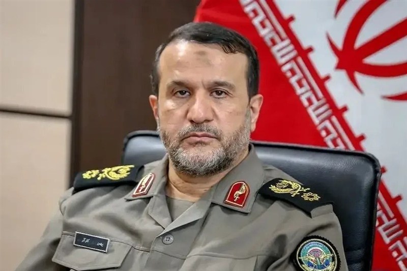 تقدیر سردار کارگر از تهیهکننده «نگهبانان خورشید» تقدیر سردار کارگر از تهیهکننده «نگهبانان خورشید»